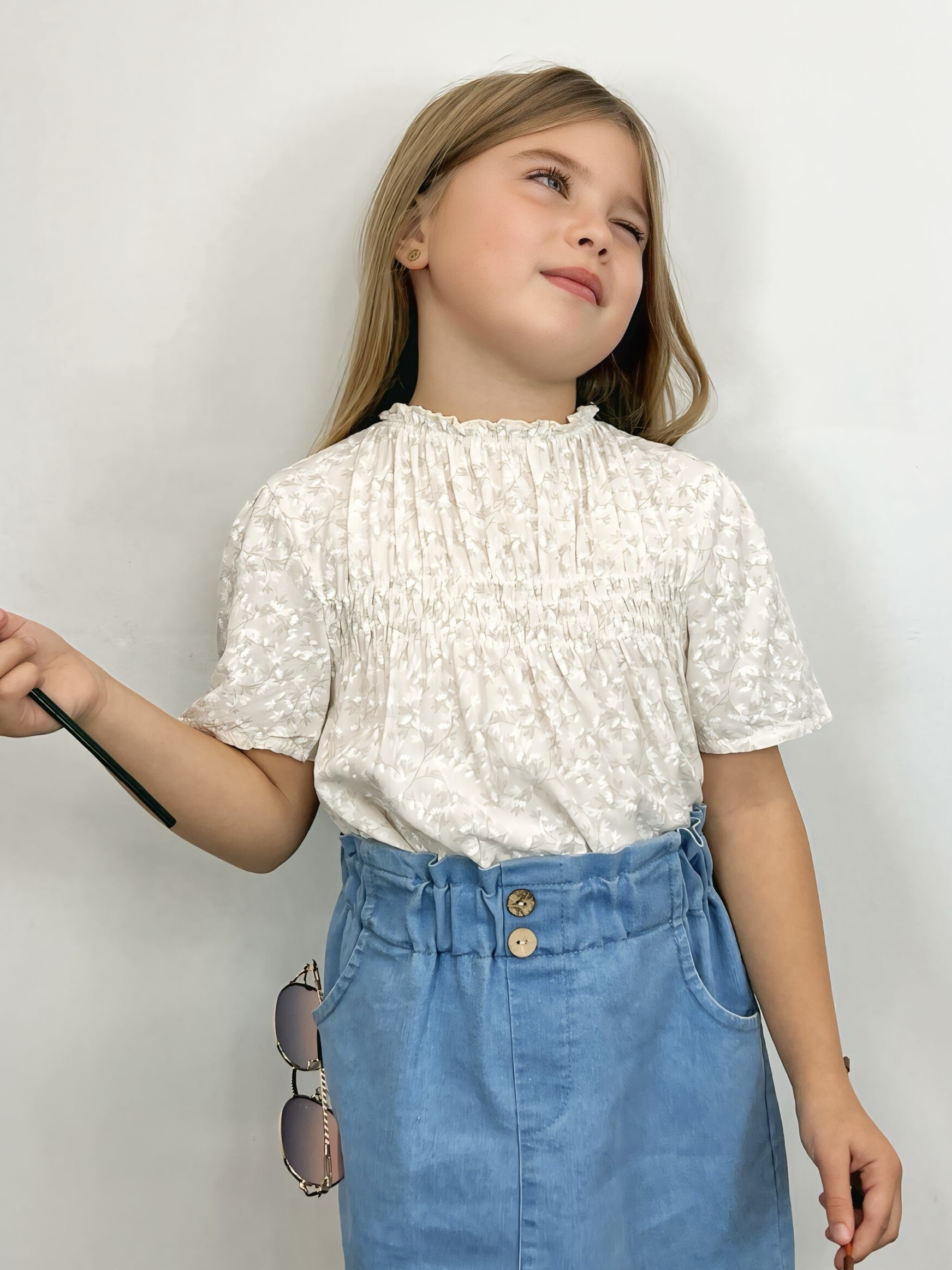 Grossista Mini Mignon Paris - Top floreale Liberty arricciato sul davanti con maniche corte per bambina