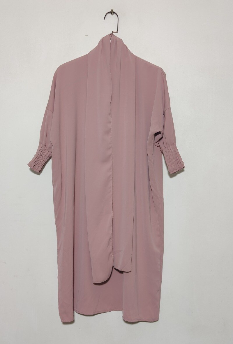 Mayorista Mini Pomme - Abaya con mangas elásticas y velo integrado
