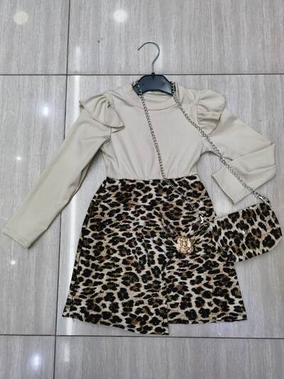 Grossiste Mini Pomme - Robe avec sacoche Grossiste Mini Pomme - Robe avec sacoche