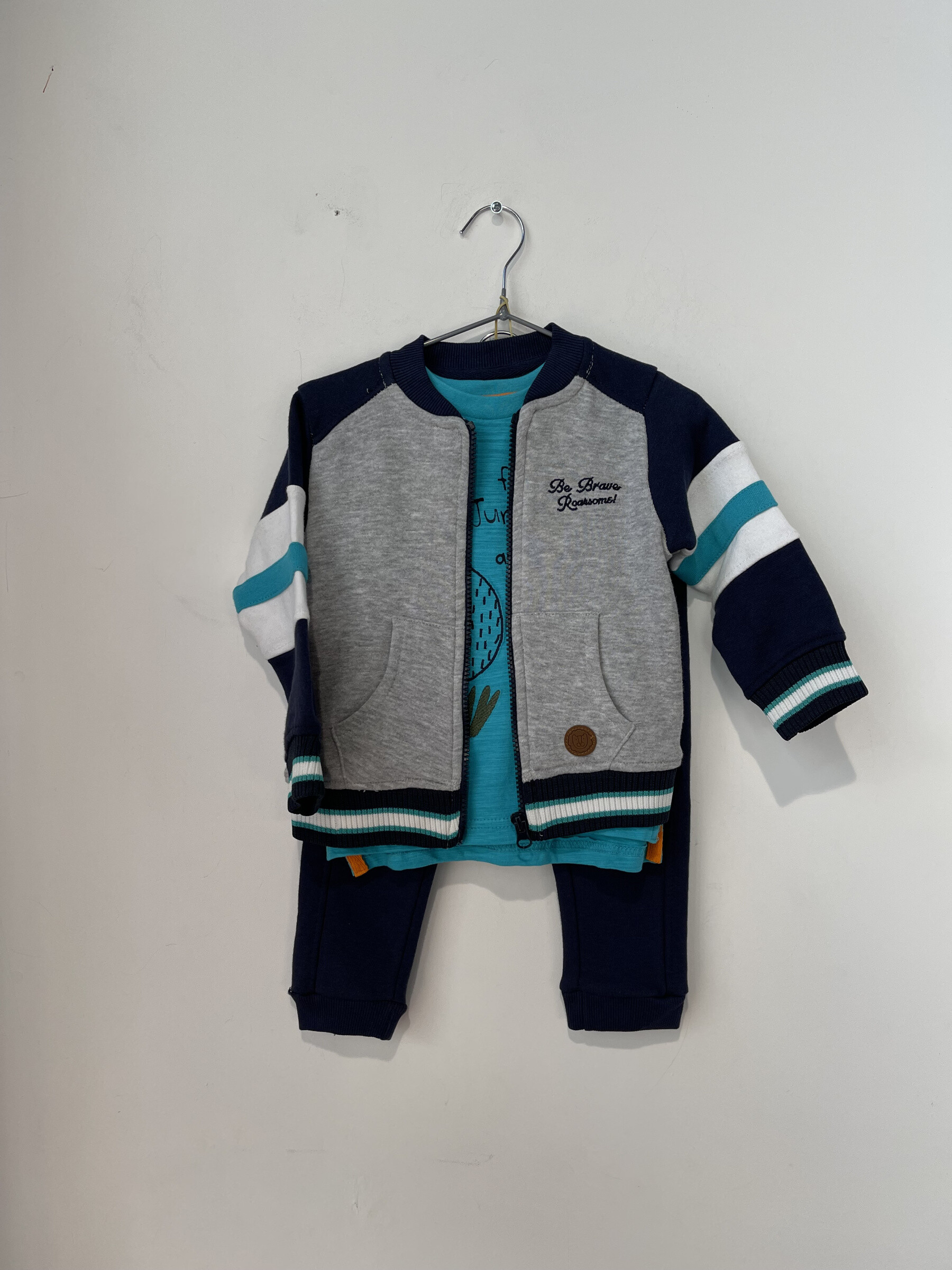Grossiste Minoti - ENSEMBLE 3 PIÈCES VESTE + T-SHIRT & JOGGING (CUTE 1) MINOTI 12M*3Y