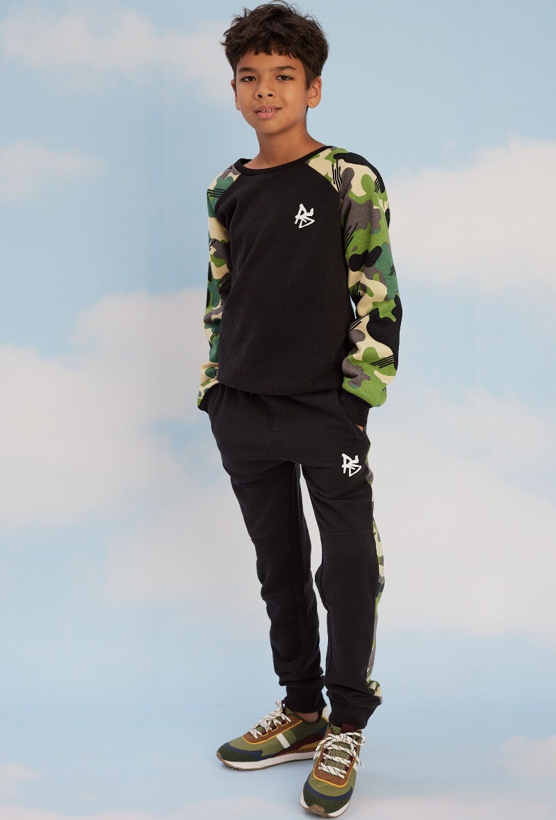 Grossiste Minoti - Pantalon de jogging fleece MINOTI ( Graffiti 4)