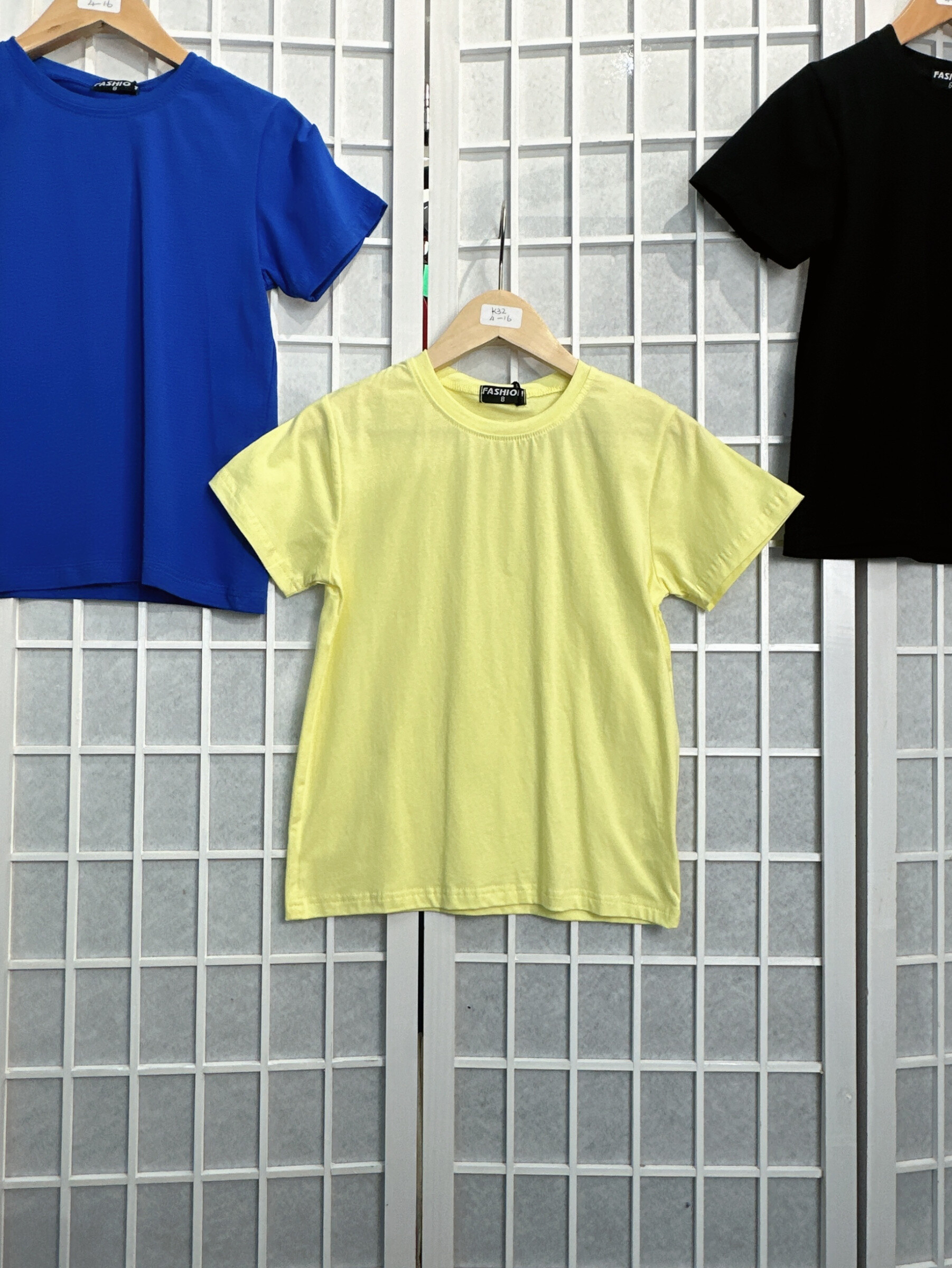 Großhändler Mon Ami - Uni Tshirt