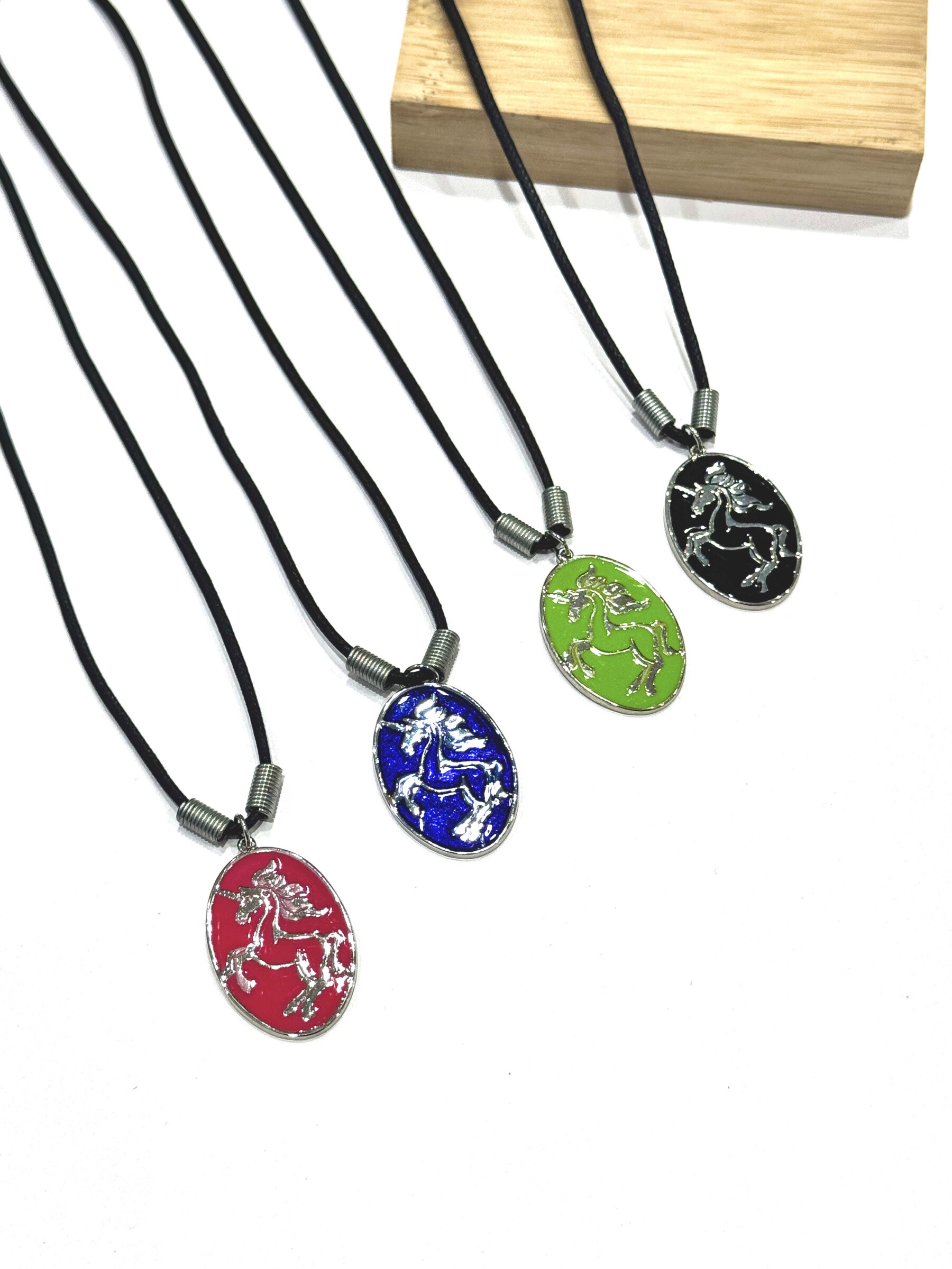 Wholesaler MY ACCESSORIES PARIS - Abalone pendant cord necklace