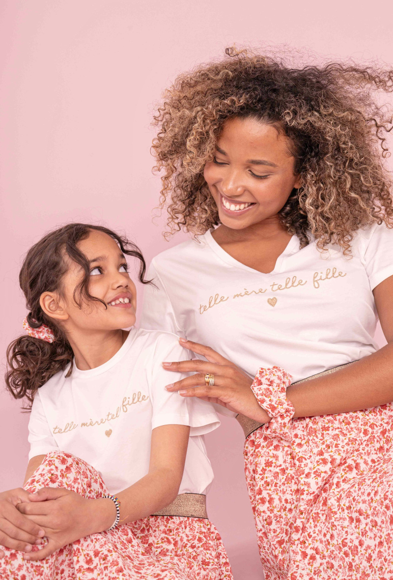 T-shirt con ricamo "come madre, come figlia" - Dorato - 1 - formato grande