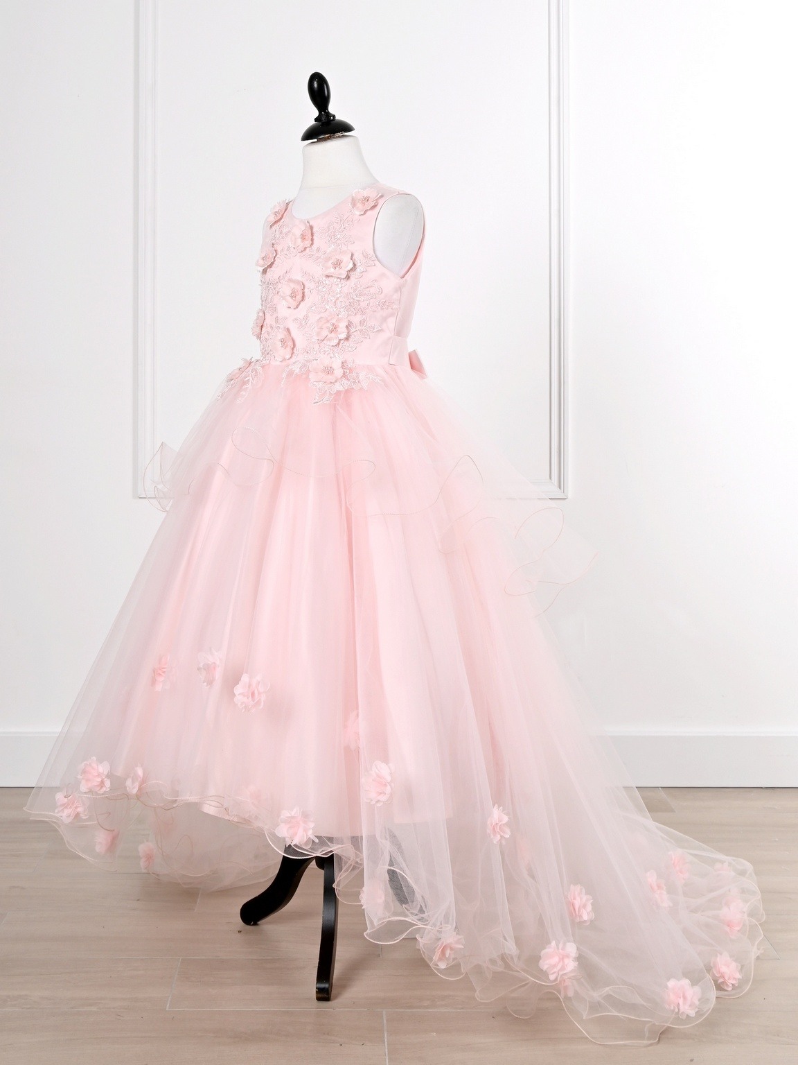 Grossiste R Framboise - Robe fleur 3D avec traine