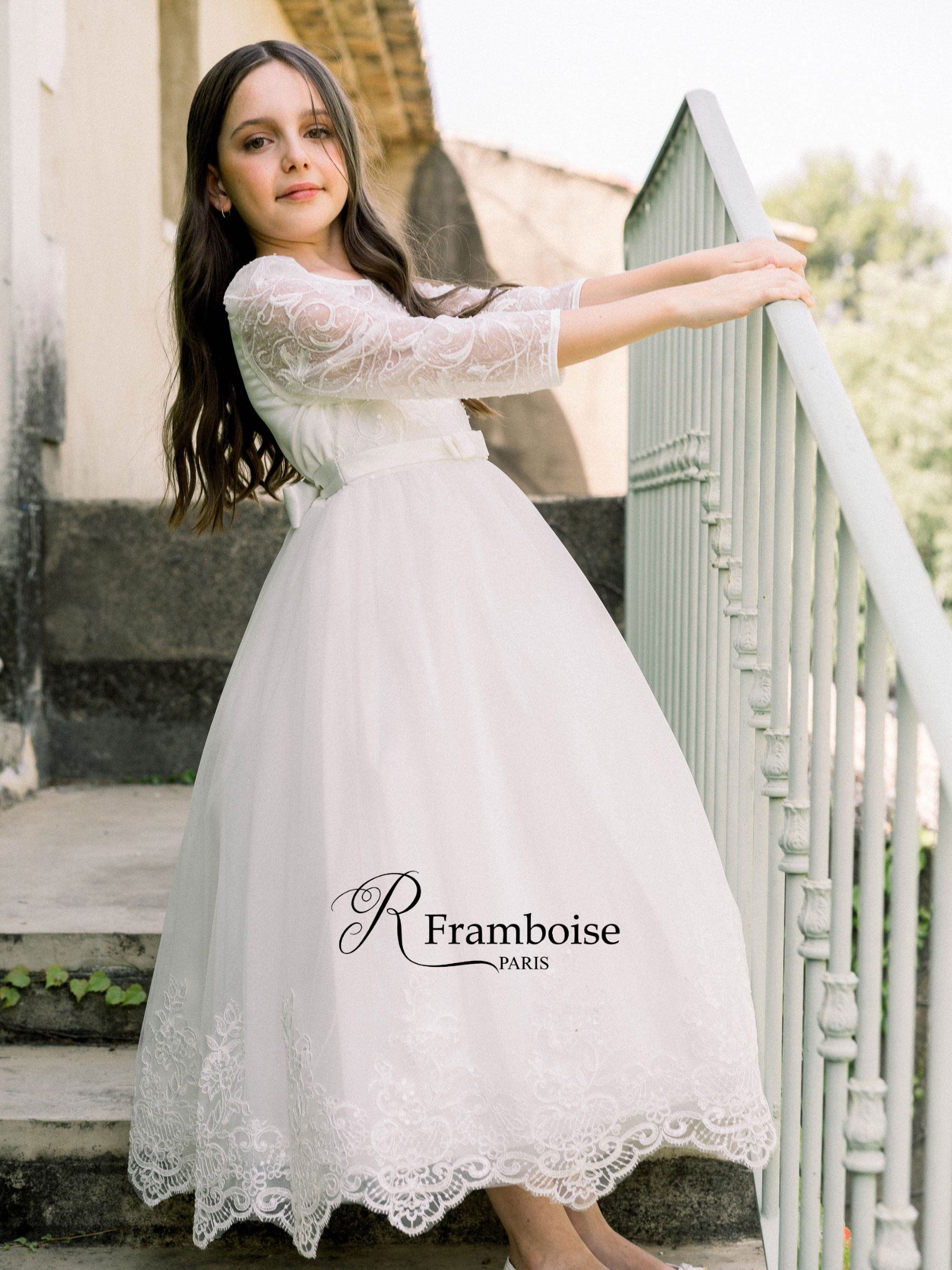Mayorista R Framboise - Vestido de ceremonia infantil en tul con mangas largas de encaje y falda bordada, ideal para bodas, bautizos, comuniones, cortejos, cumpleaños y fiestas