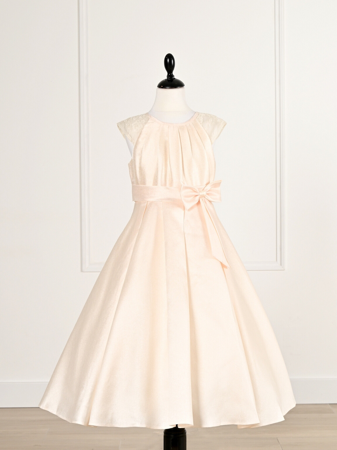 Mayorista R Framboise - Vestidos de encaje y pedrería