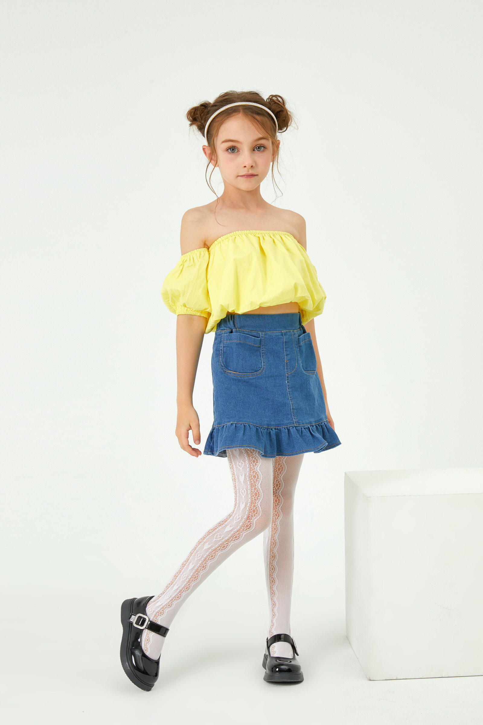 Wholesaler Snow Rose - Children's fishnet tights with flower pattern