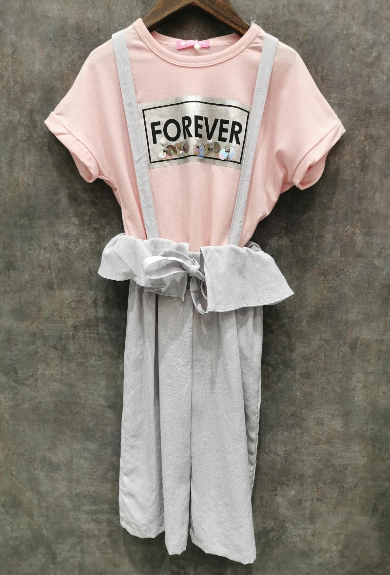 Grossista Squared & Cubed - Completo t-shirt con salopette in gonna pantaloncino "FOREVER"
