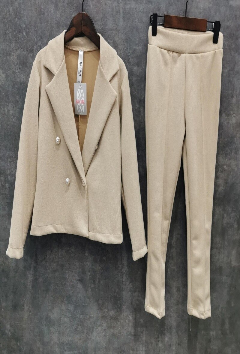 Grossista Squared & Cubed - Completo blazer e leggings in ecopelle