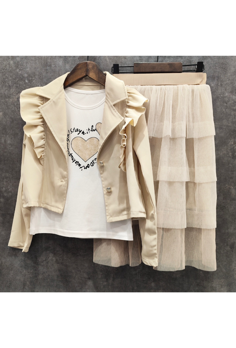 Grossista Squared & Cubed - Abito gonna in tulle + maglietta a maniche corte + giacca coordinata