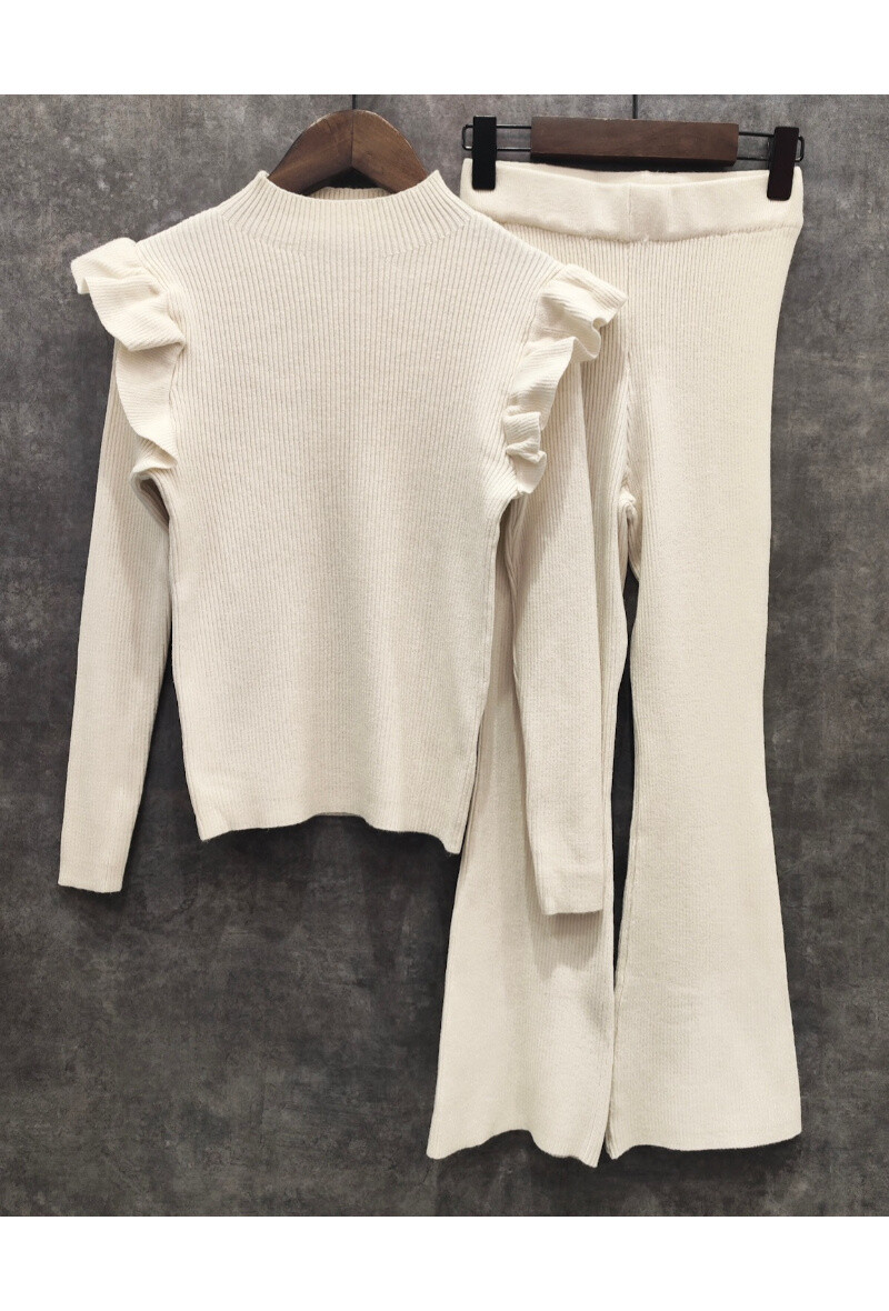 Wholesaler Squared & Cubed - Knitted ruffled sweater + flare pants set