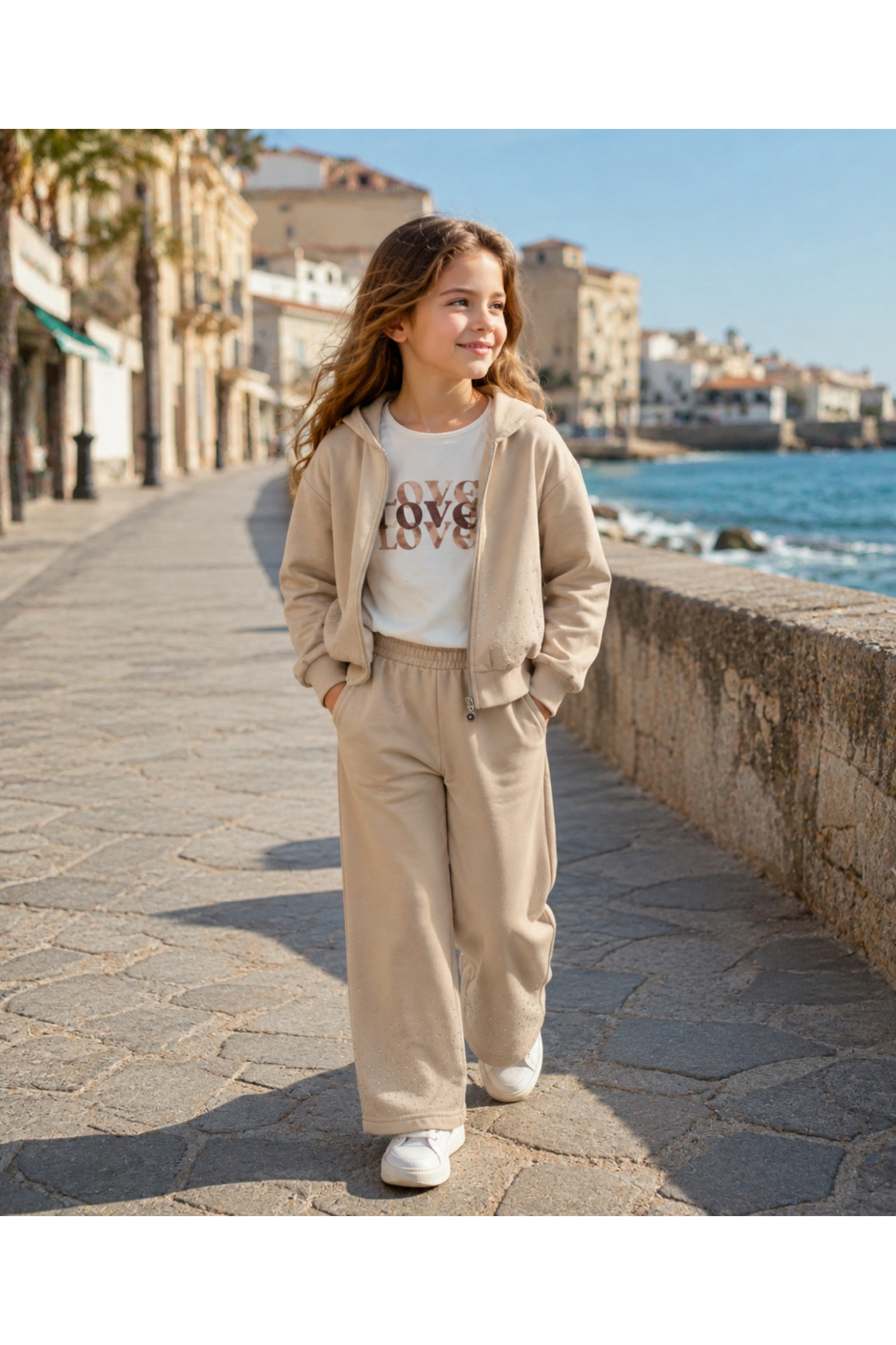 Grossiste Squared & Cubed - Ensemble jogging fille 3 pièces orné de strass + tshirt à manches longues imprimé Love