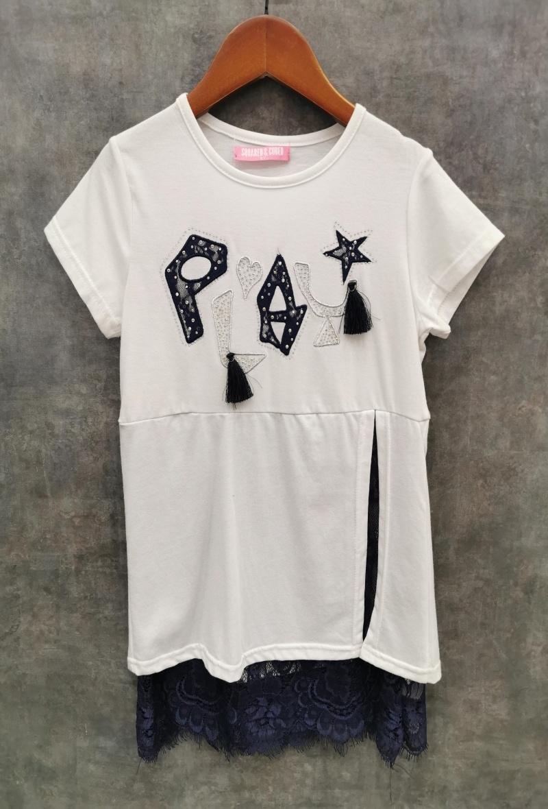 Grossiste Squared & Cubed - Tshirt avec strass fantaisies et dentelle "PLAY"