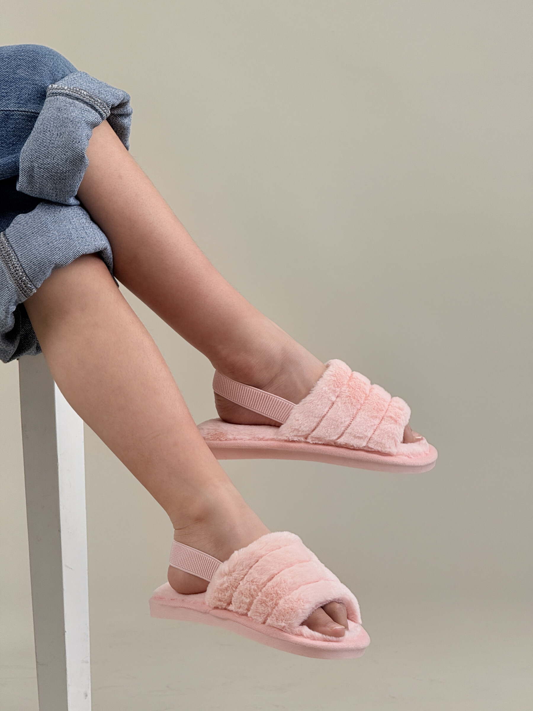 Wholesaler WILADY - Sweet slippers - Cozy model