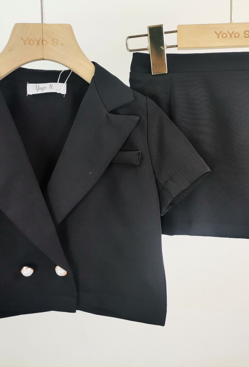 Wholesaler Yoyo S. - Blazer set