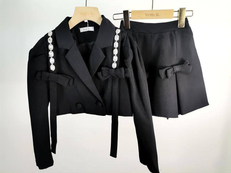 Wholesaler Yoyo S. - SKIRT SET