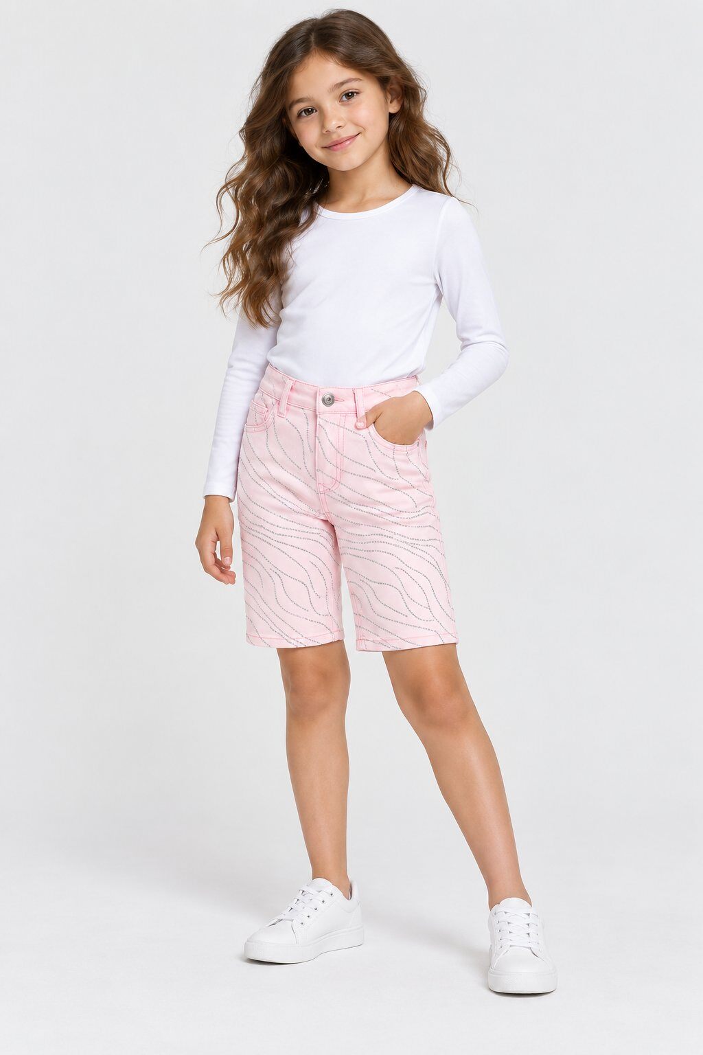 Mayorista Yoyo S. - Pantalón pirata vaquero con bordados de lentejuelas