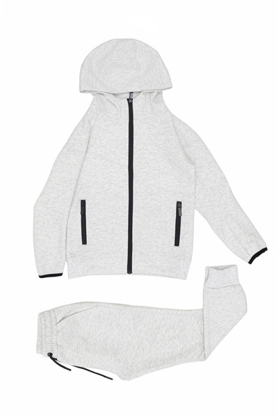 Grossiste Zayne Paris - Ensemble jogging enfant avec capuche Grossiste Zayne Paris - Ensemble jogging enfant avec capuche