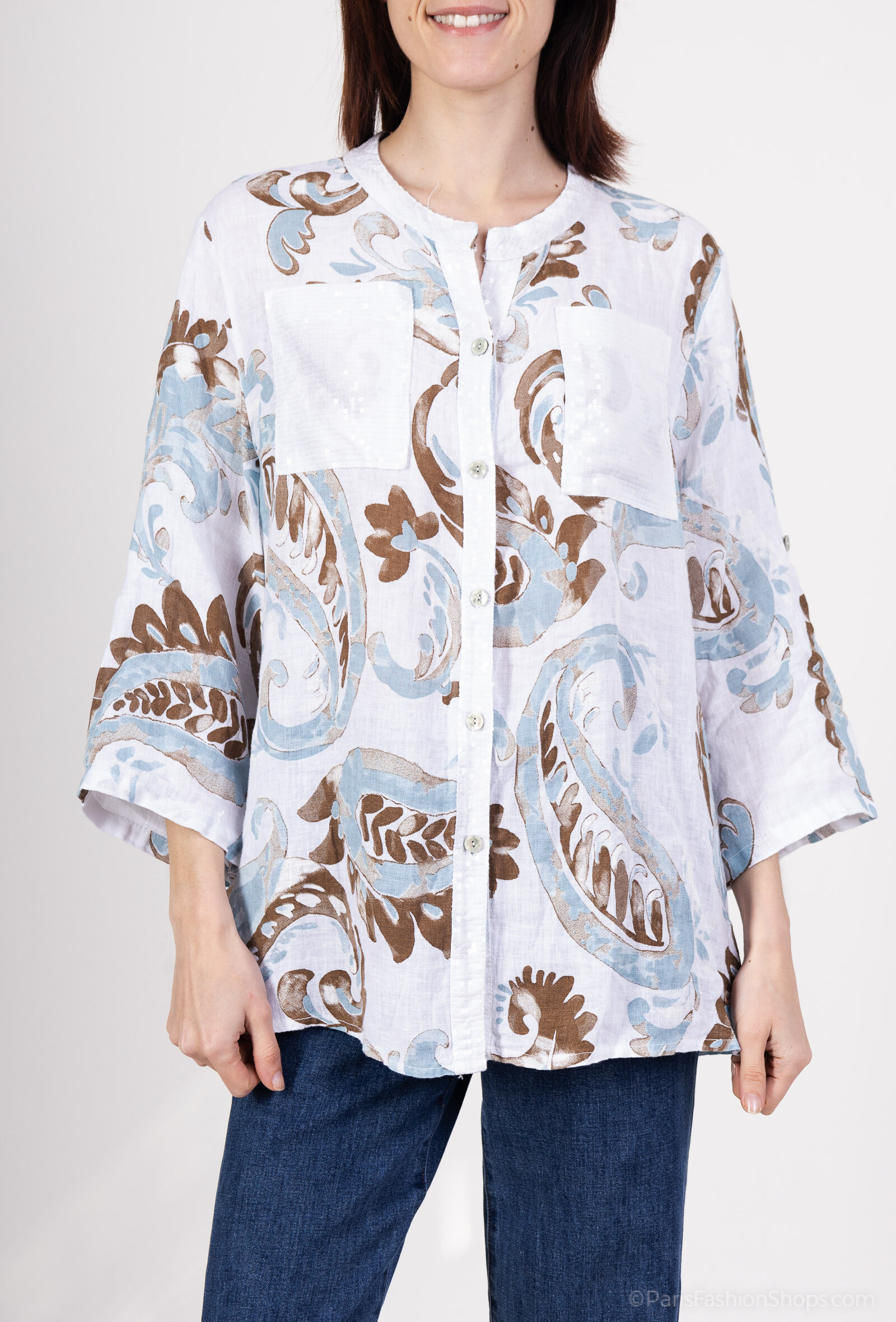 Wholesaler 123LINO - Oversized shirt printed collar open with glitter and two pockets in front