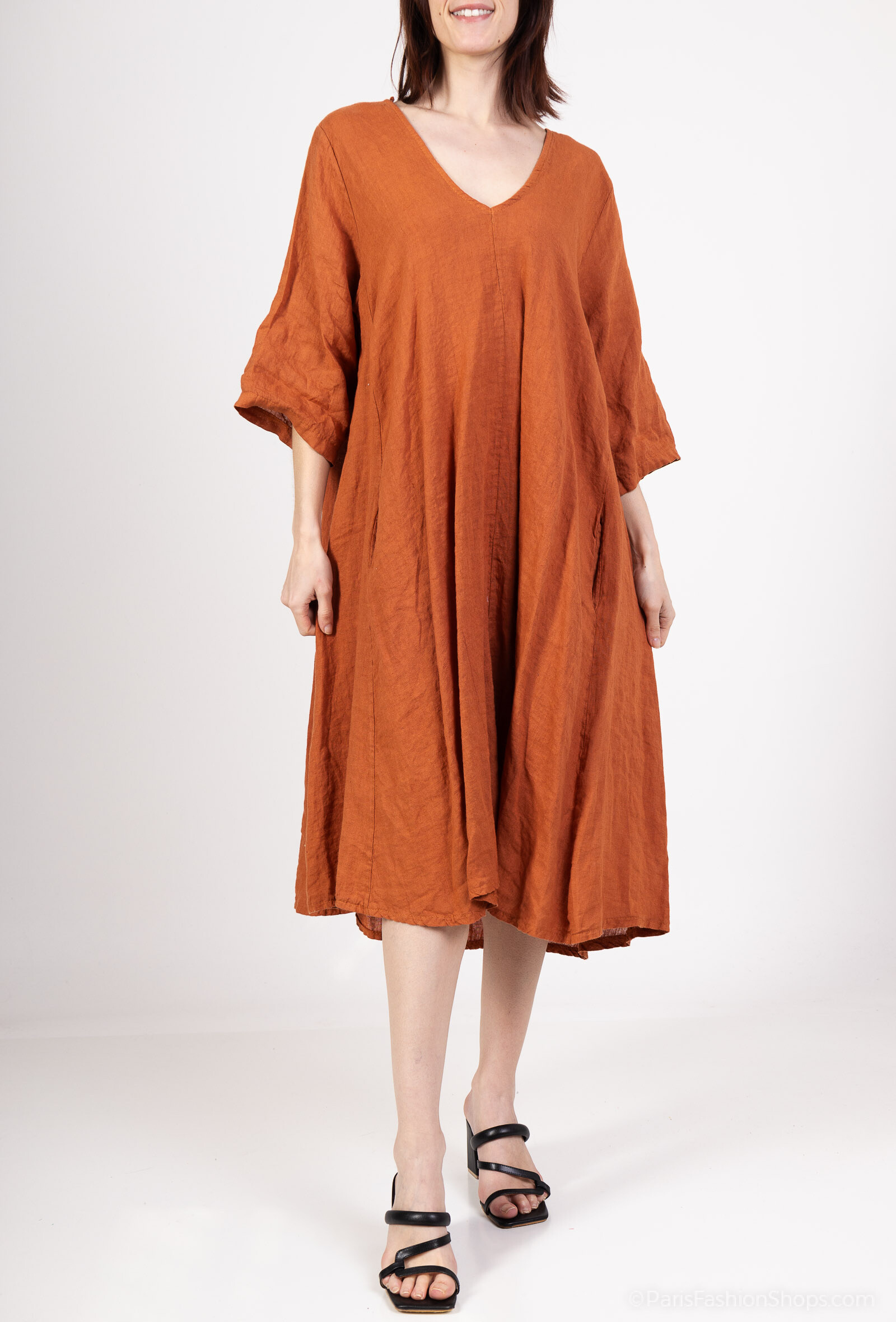 Wholesaler 123LINO - MID-LENGTH V-NECK DRESS WITH 3/4 SLEEVE AND TWO INVISIBLE POCKETS