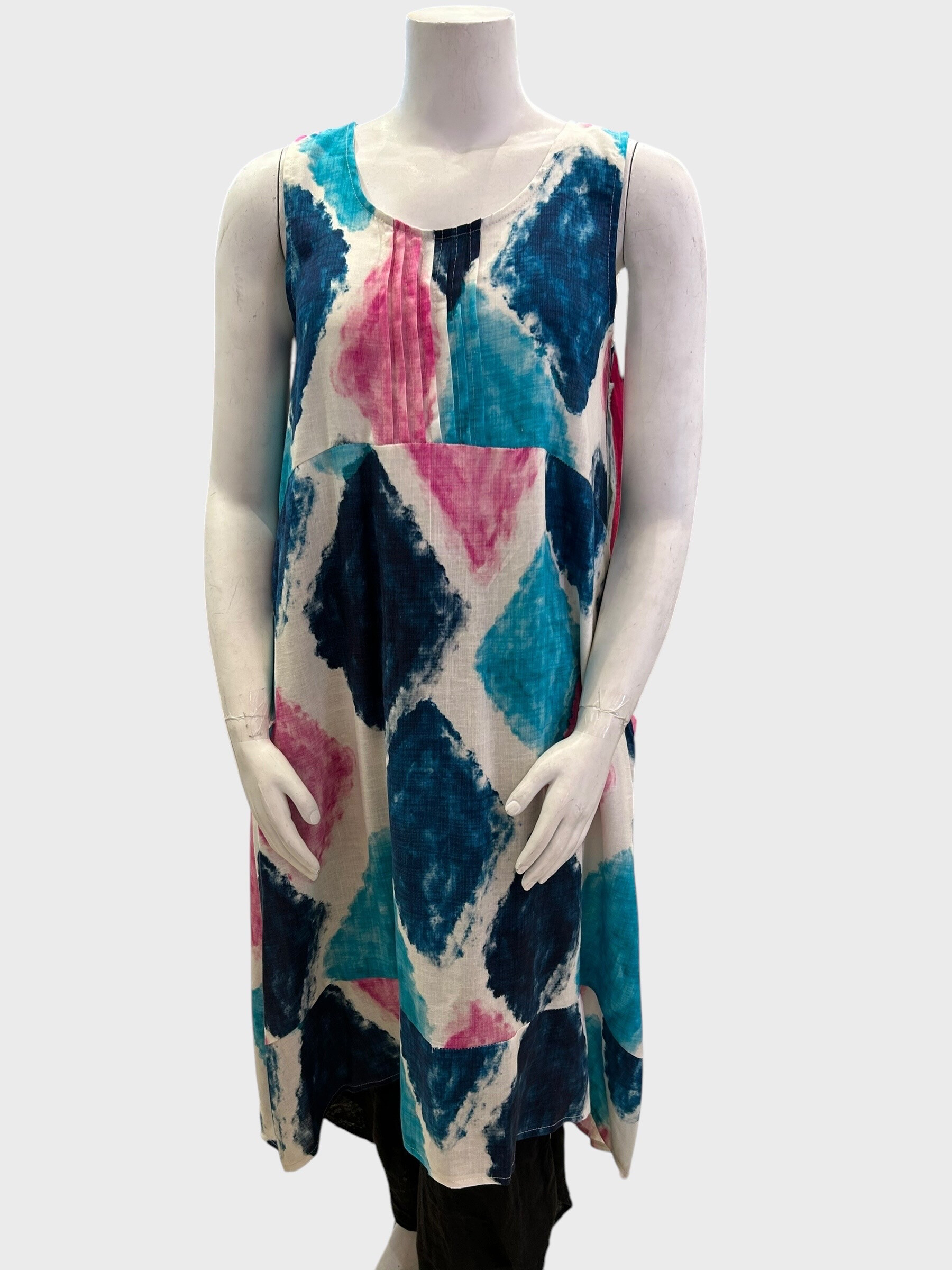 Wholesaler 123LINO - SLEEVELESS OVERSIZED PRINTED DRESS WITH ROUND COLLAR AND TWO INVISIBLE POCKETS