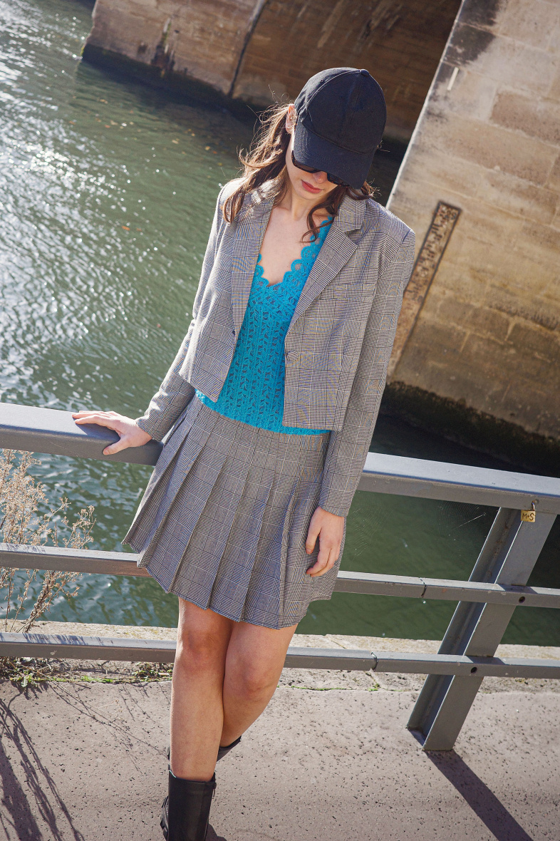 Wholesaler 17 AUGUST - Short checked blazer jacket
