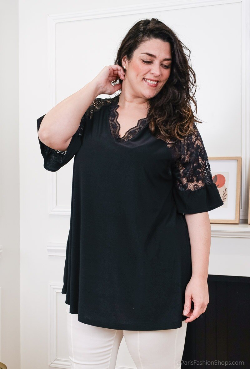 Grossiste 2W Paris - Blouse encolure V manches court en dentelle