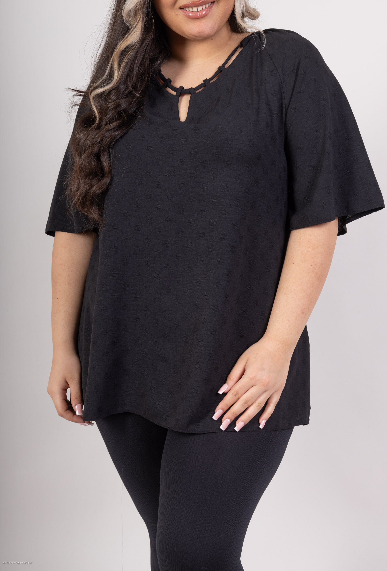 Wholesaler 2W Paris - Plush blouse in large detail for summer for summer
