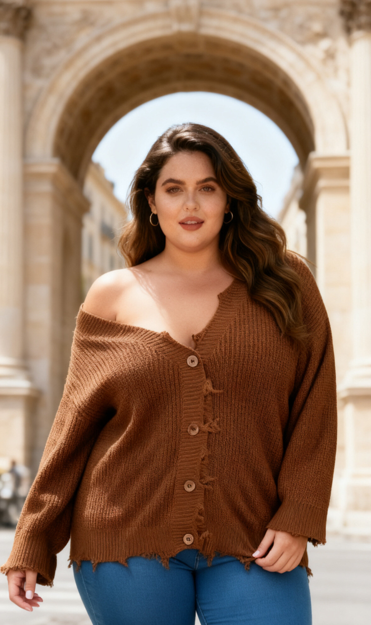 Cardigan en maille légère 100% acrylique, idéal pour l'automne. Unicolore déchiré à bouton pour sublimer les silhouettes rondes. 
REF:2WG05 La longueur: 75 cm. 
La mannequin mesure 175cm et porte une taille (T3) 46-48 
(T3) 46-48 Tour de poitrine：160 cm.