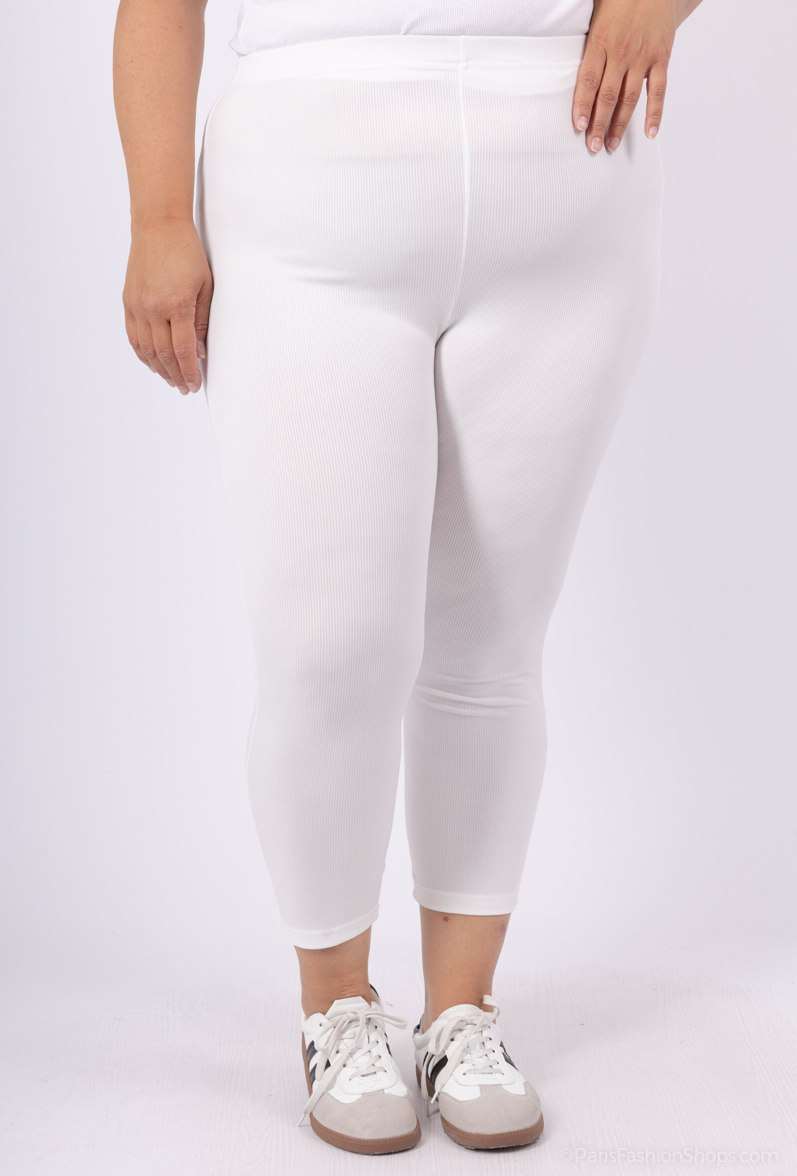 Grossiste 2W Paris - REF:P2311 La longueur: 92 cm.Leggings à taille haute élastique pour femmes grandes tailles