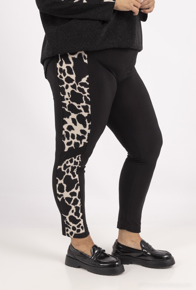 Wholesaler 2W Paris - Black block joggers with leopard pattern