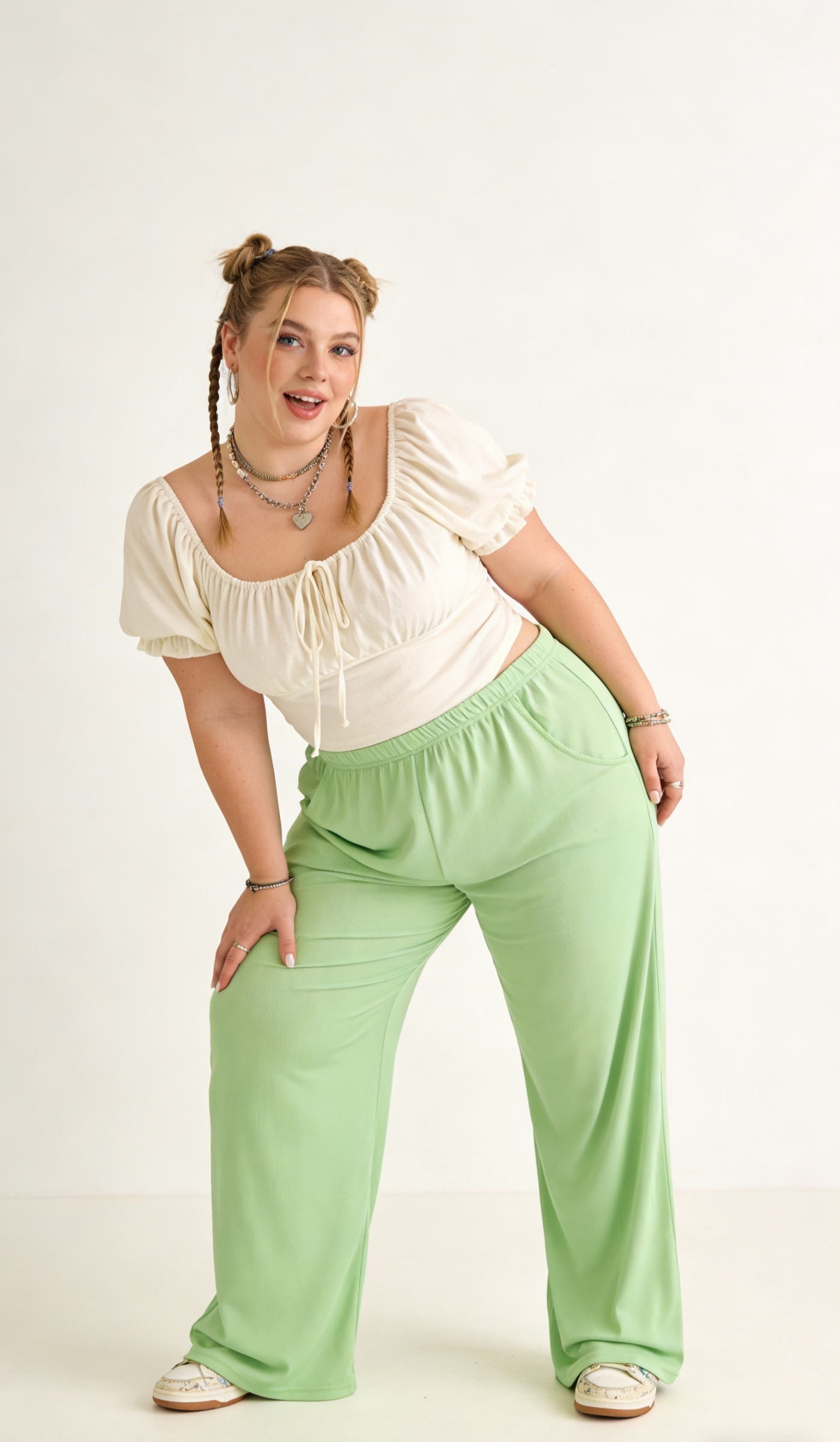 Wholesaler 2W Paris (Grande taille / Plus Size ) - Flowy trousers
Perfect for all seasons