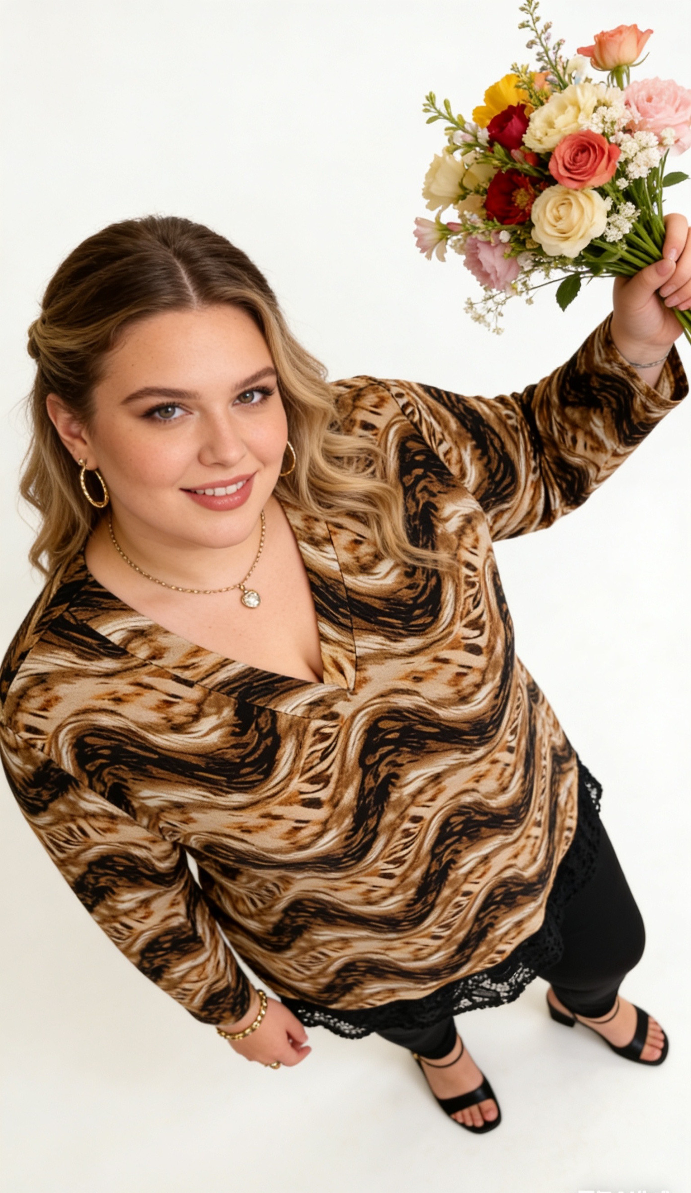 Wholesaler 2W Paris (Grande taille / Plus Size ) - Printed tunic with lace and V-neck