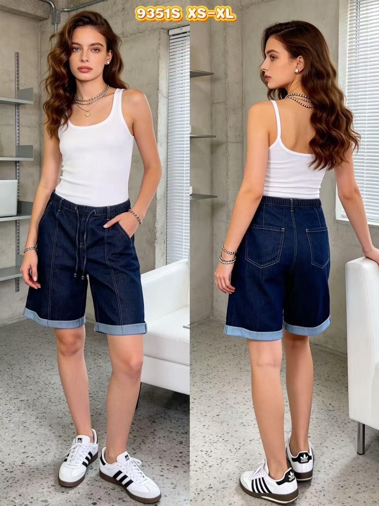 Wholesaler 3DDENIM - WOMEN'S SHORT DENIM JEANS