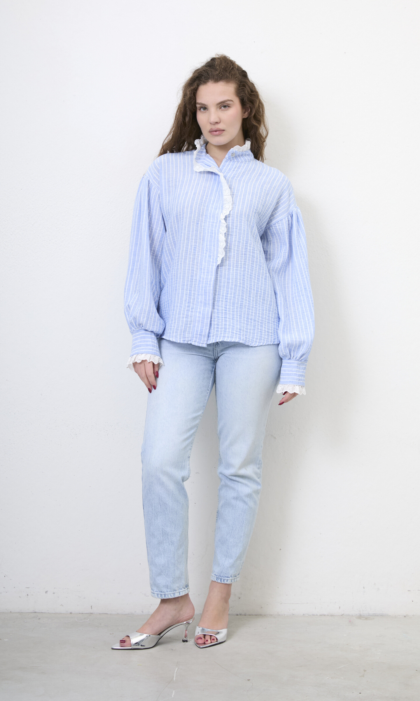 Grossiste 5STAR - Chemise à manches longues brodée avec des boutons