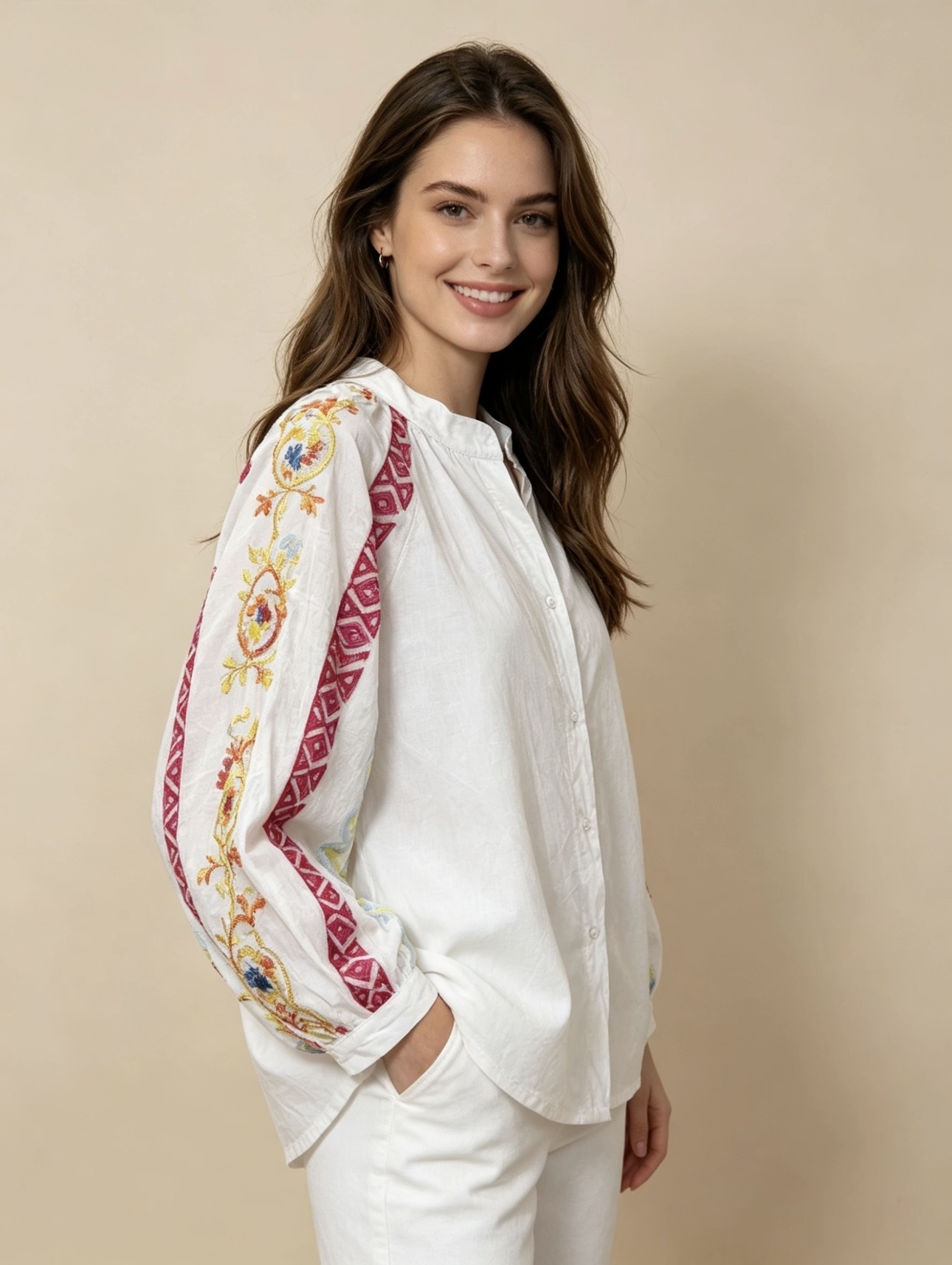 Wholesaler 5STAR - Long-sleeve shirt with colorful embroidery and high collar