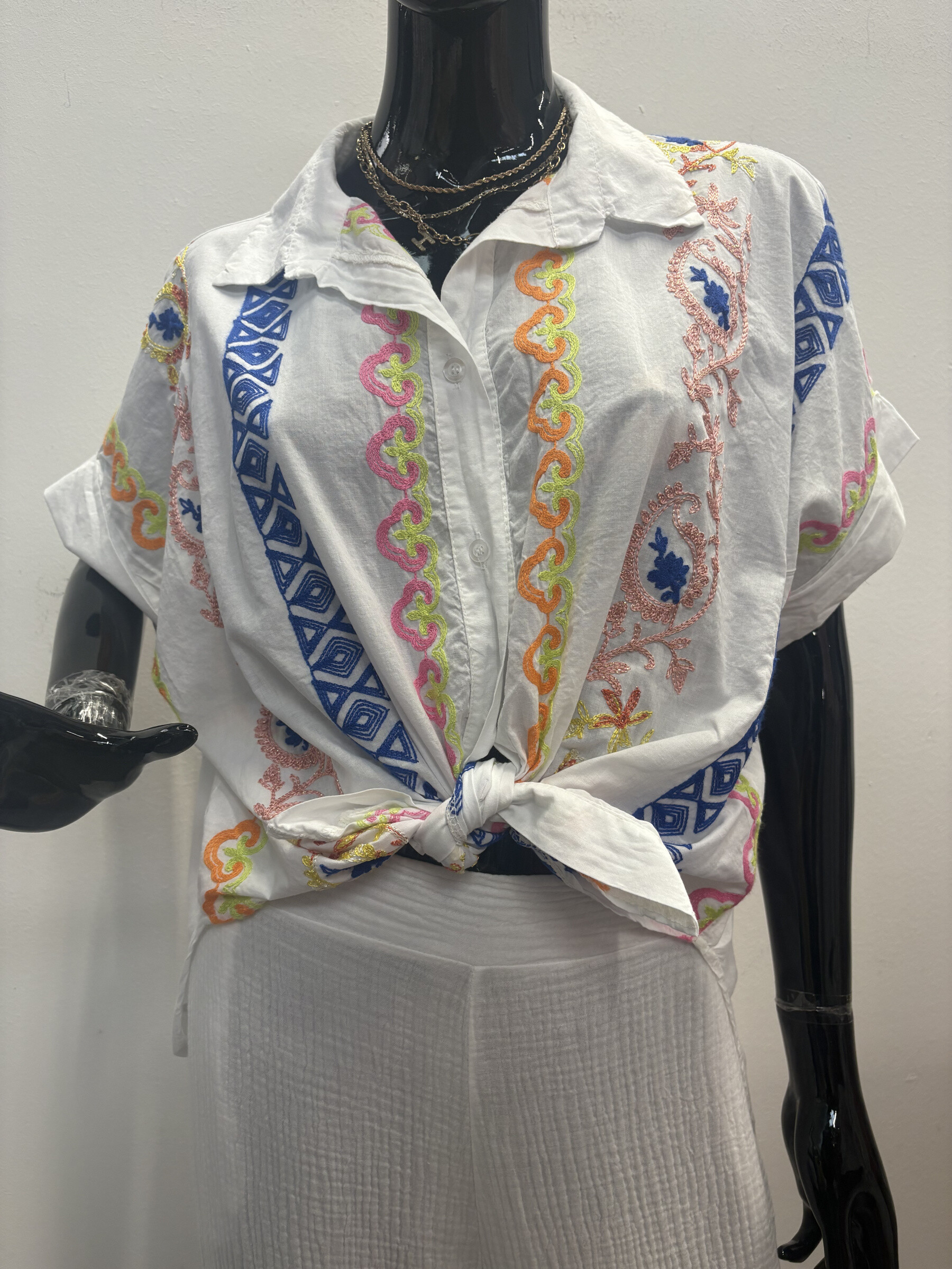 Wholesaler 5STAR - Large short sleeve embroidered shirts