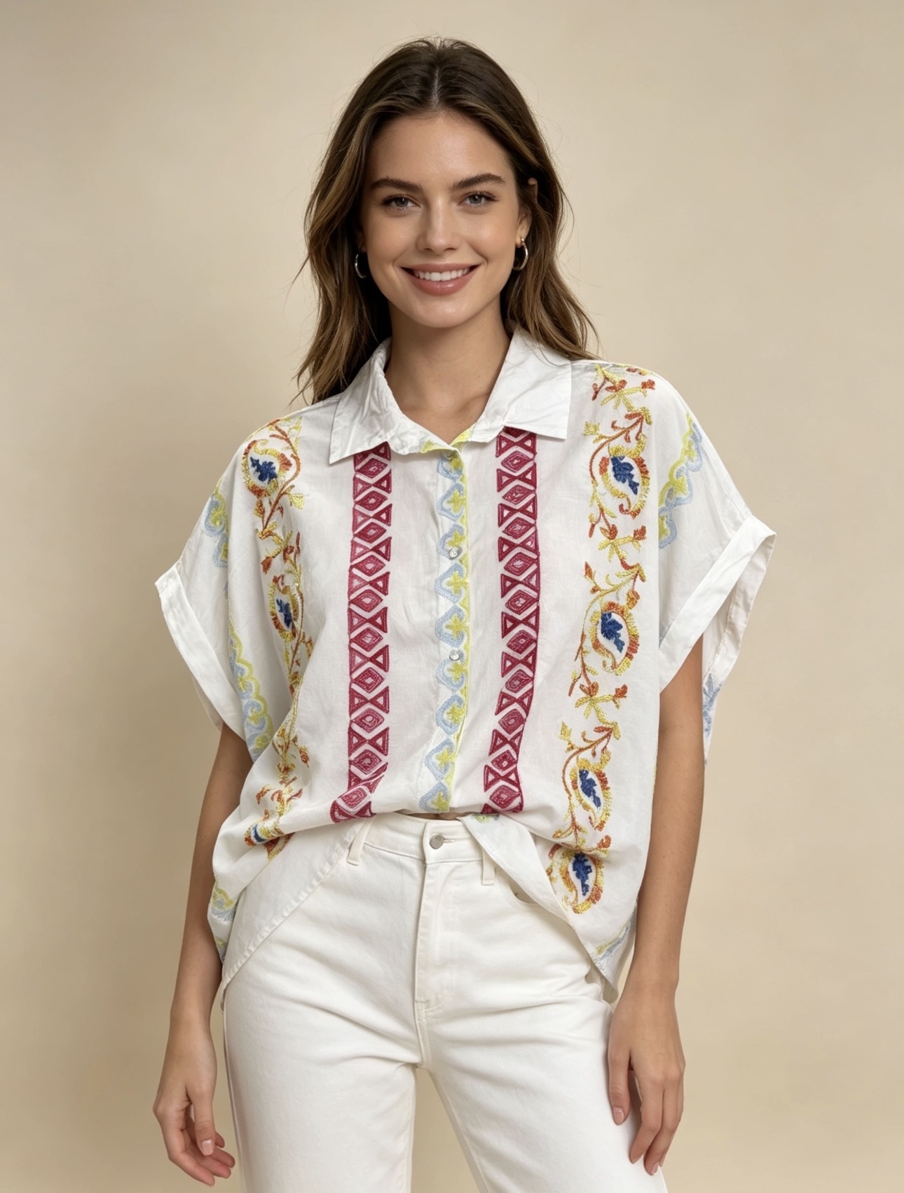 Wholesaler 5STAR - Loose shirt with colorful embroidery