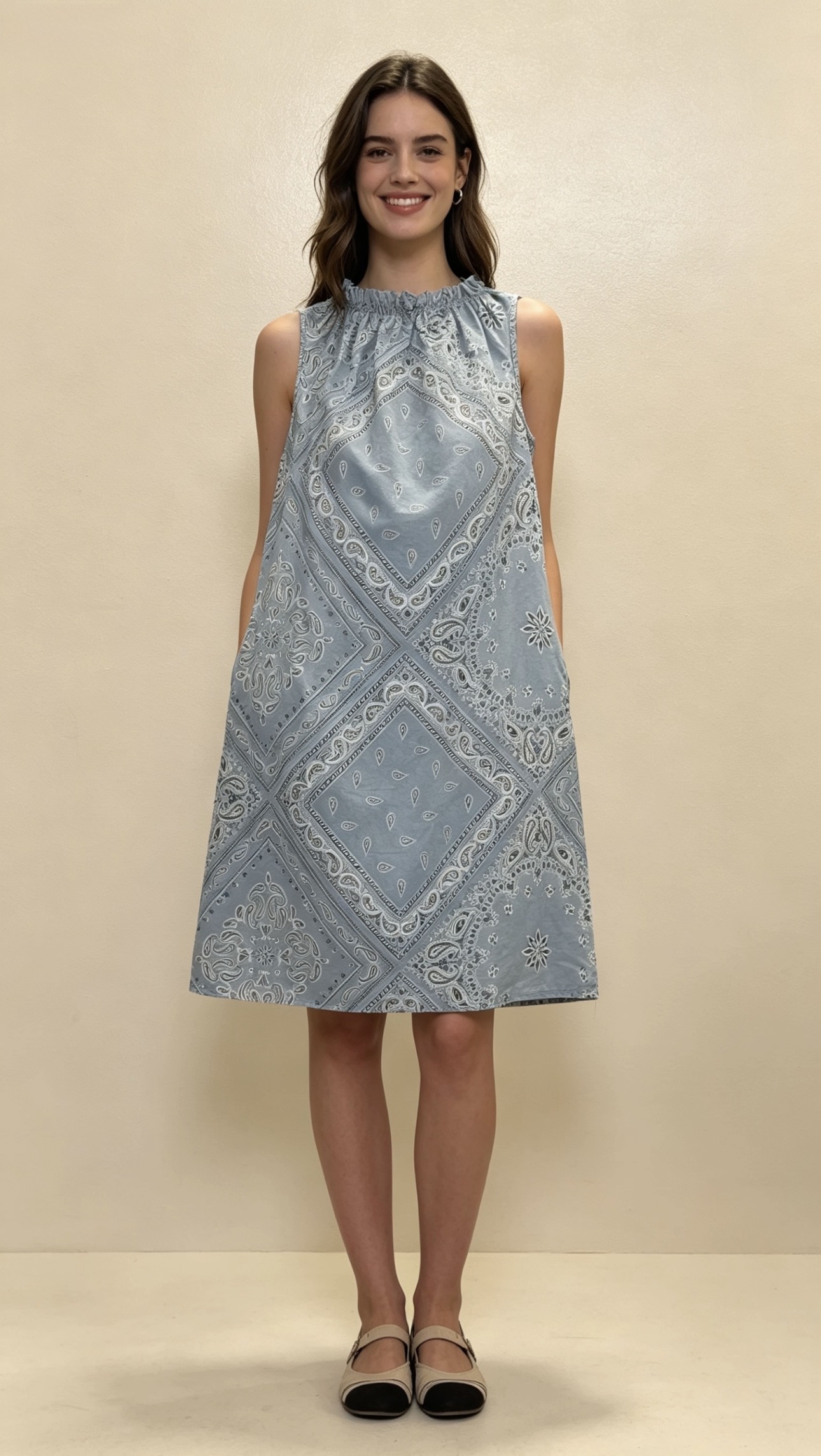 Wholesaler 5STAR - Sleeveless dress with print