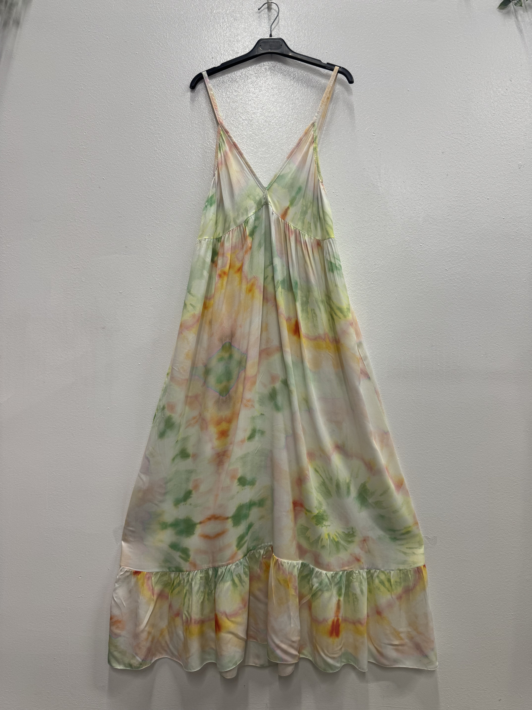 Robe à fines bretelles et motif tie-dye | Paris Fashion Shops