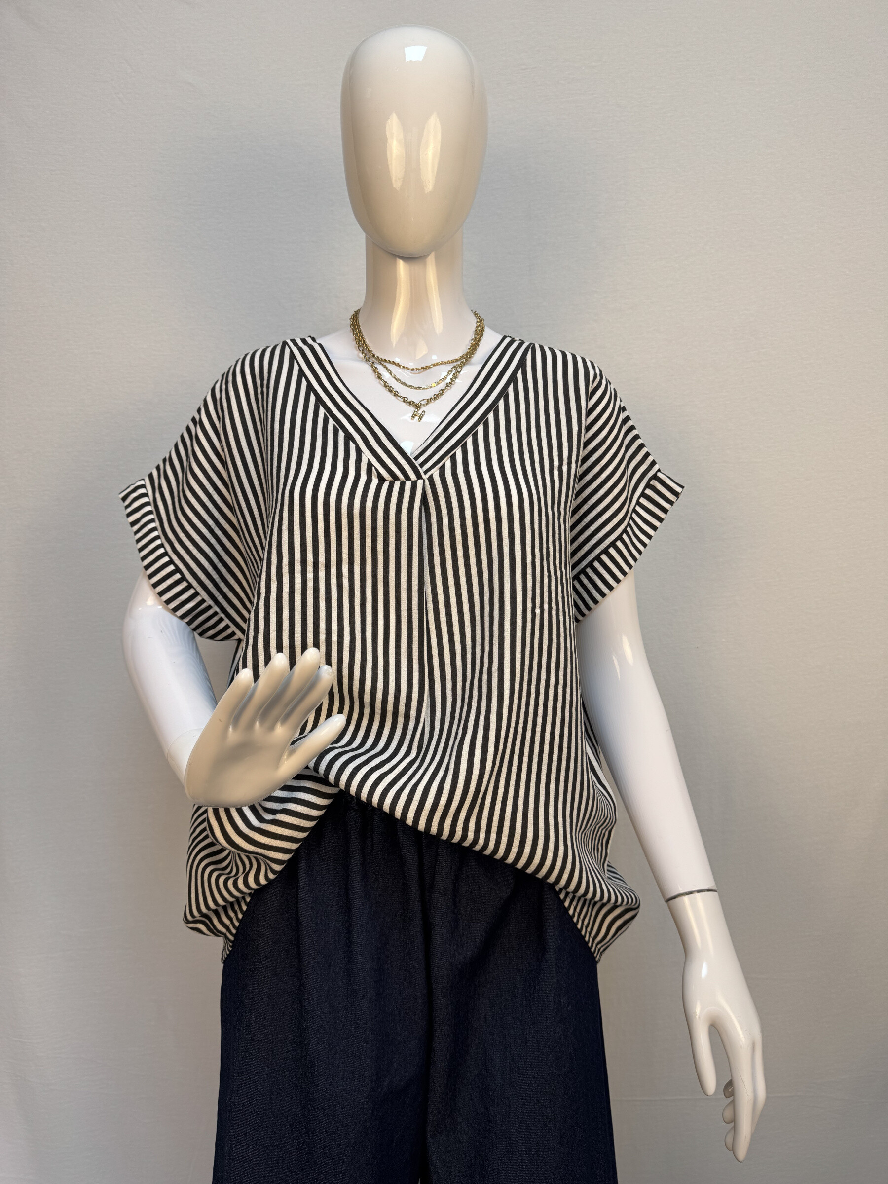 Wholesaler 5STAR - V-neck striped viscose t-shirt