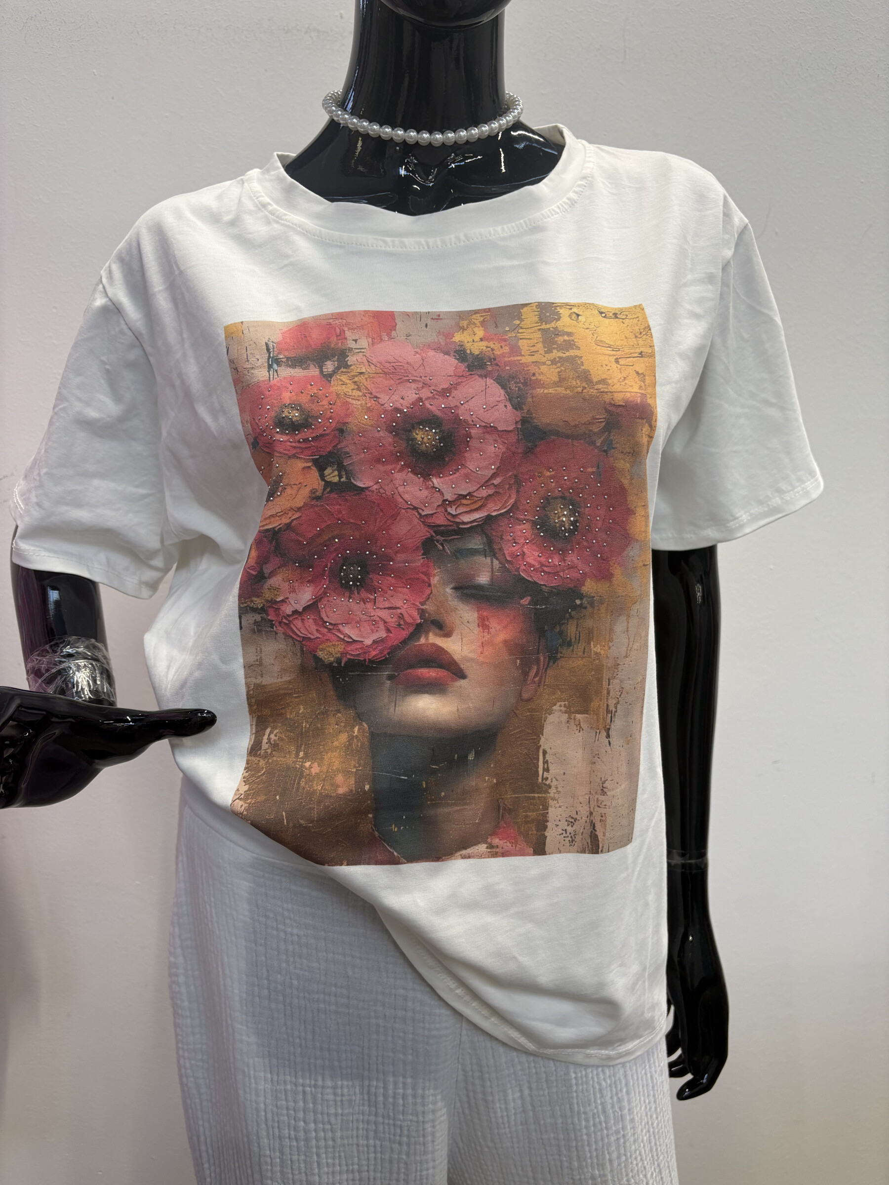 Wholesaler 5STAR - White Shirt short sleeves with artistic printing red flowers