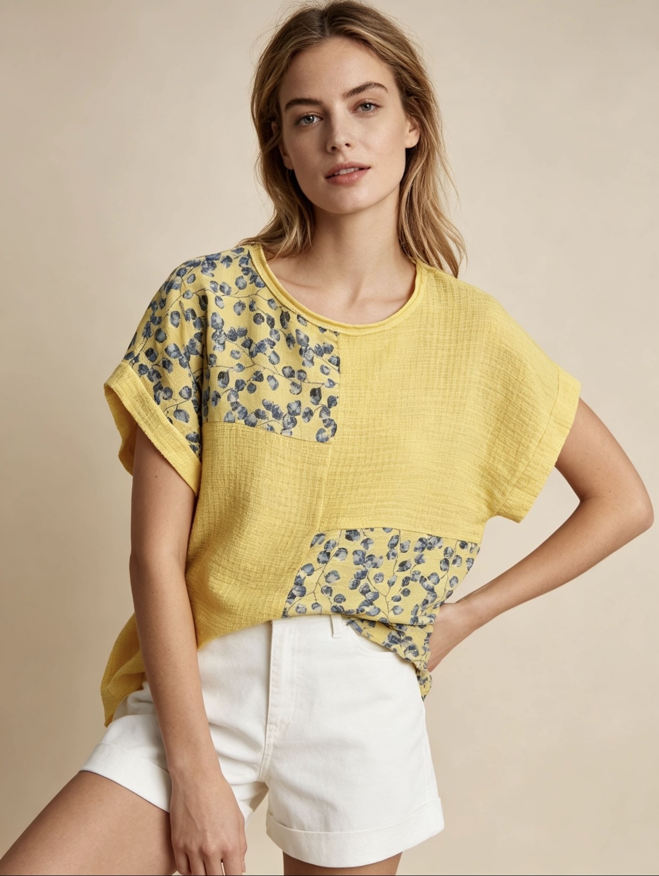 Mayorista 5STAR - Blusa holgada con inserciones florales azules y tejido texturizado