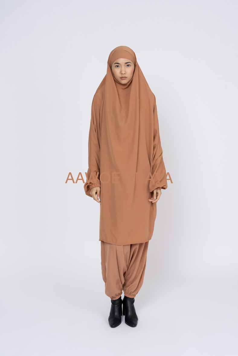 Grossista Aawoe Paris® - Jilbab con pantaloni harem e maniche elastiche.