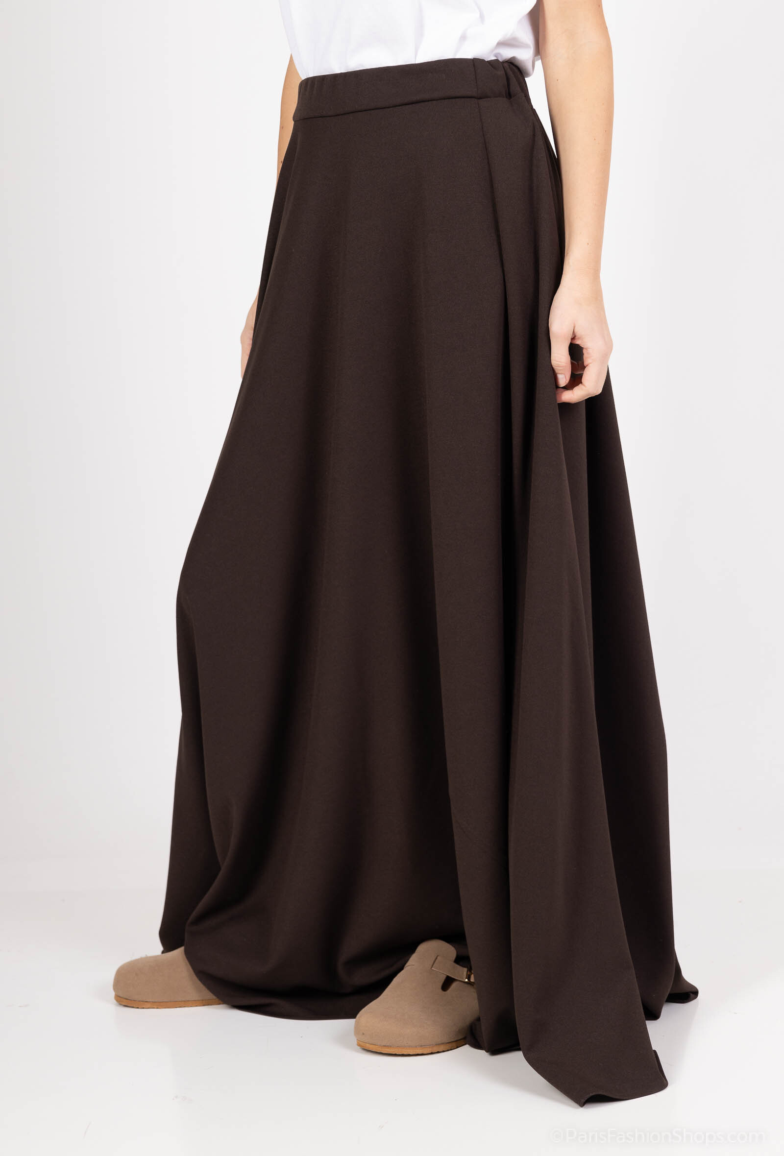Wholesaler Aawoe Paris® - Long flowing skirt with elastic waist for a modest style