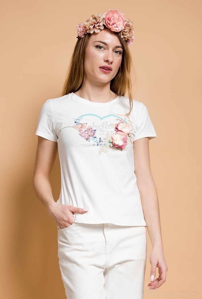 Mayorista ABELLA - Camiseta con flores en 3D
