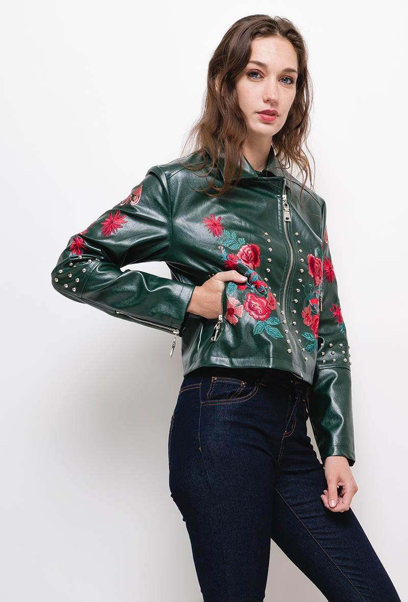 Mayorista ABELLA - Perfecto jacket with embroidery and studs