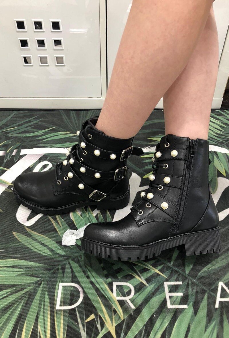 Wholesaler Abloom - BOOTS