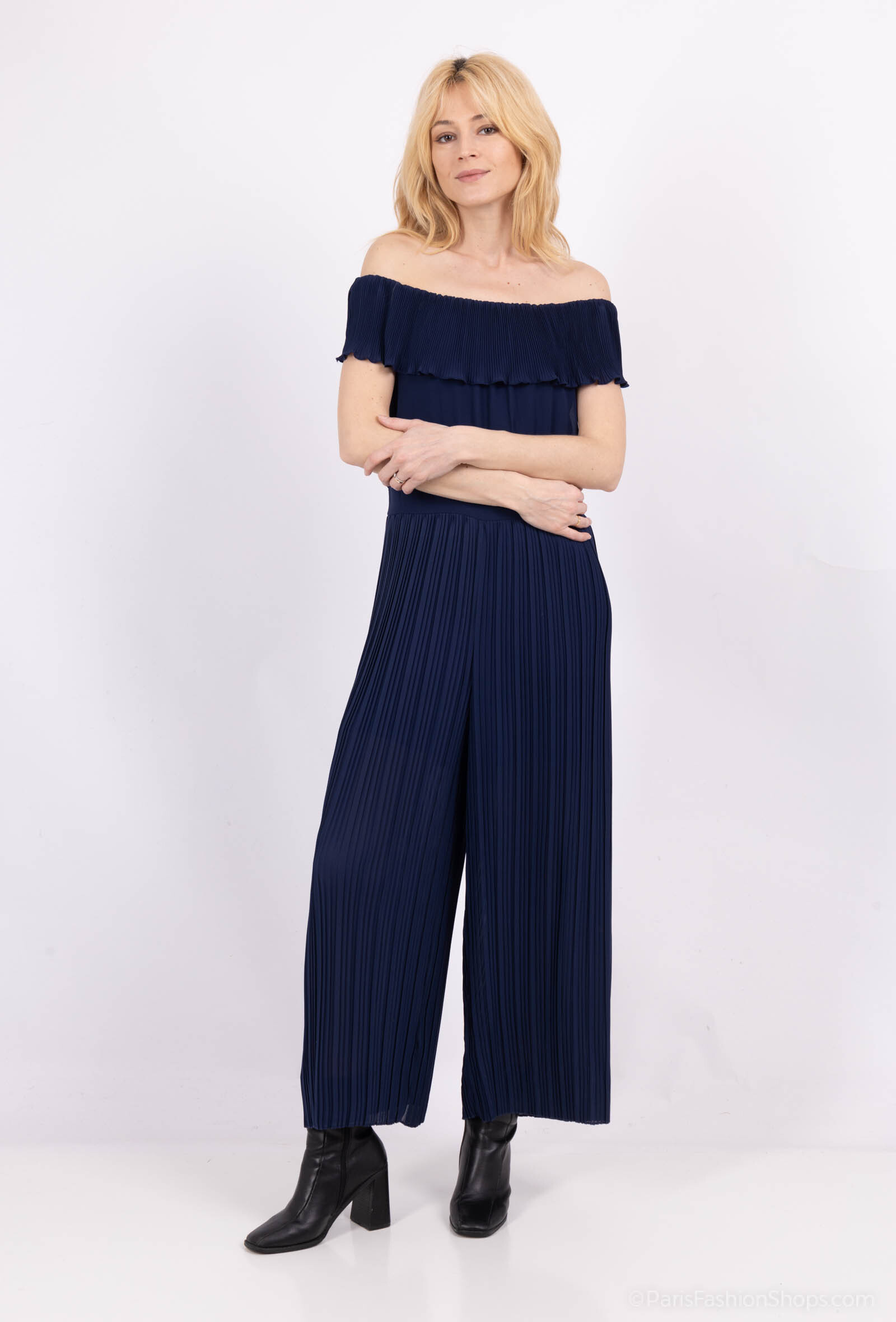 Wholesaler AC BELLE - V-Neck Jumpsuit